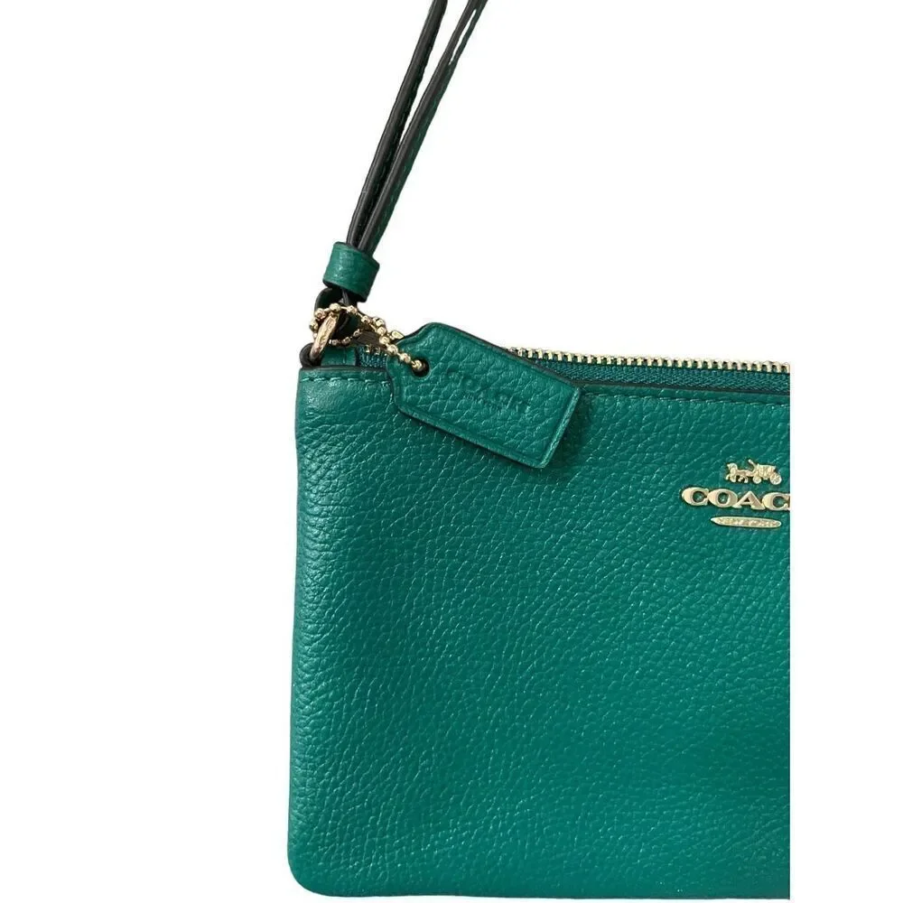 Coach Women's Green Solid Pebbled Leather Wrist Strap Zip Top Closure Wrislet